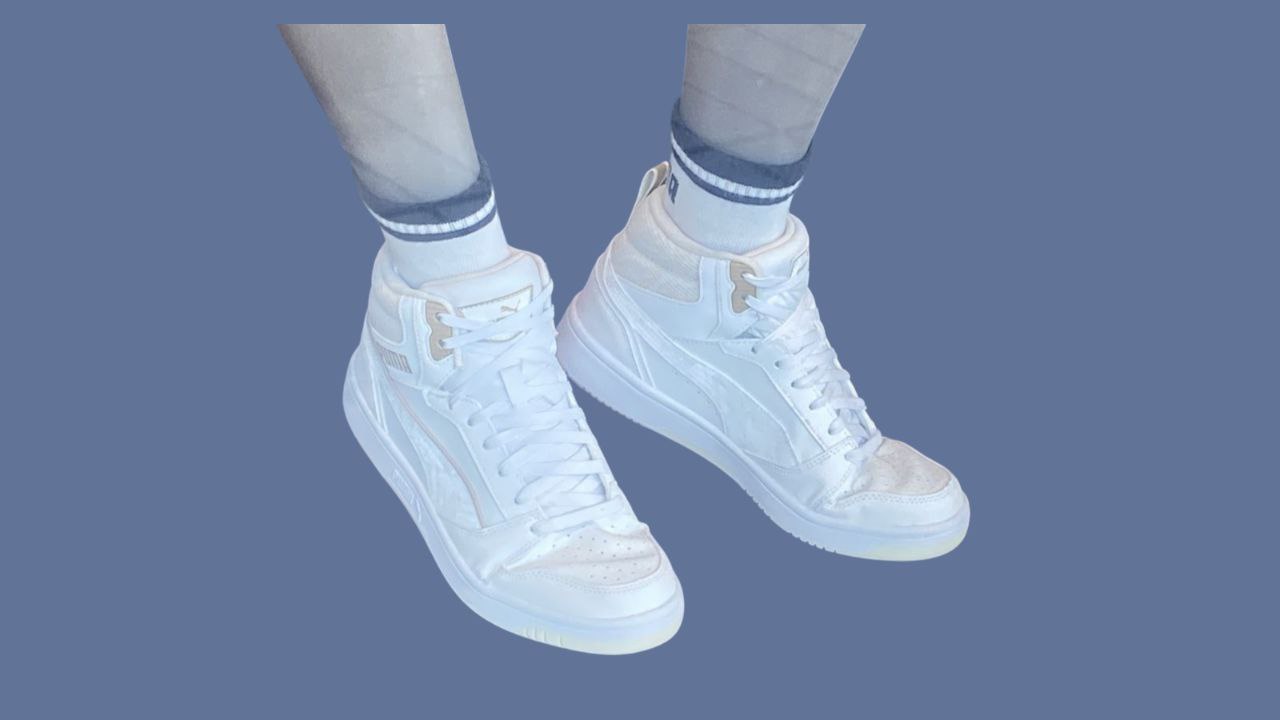 Rebound V6 Mid en color blanco